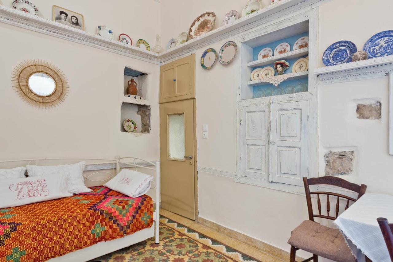 Traditional Karpathian House Menetaí エクステリア 写真